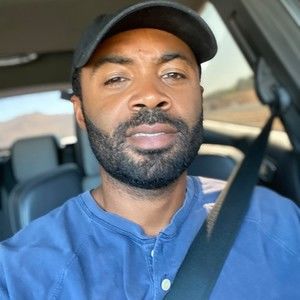 Meet your Posher, Le'vaughn